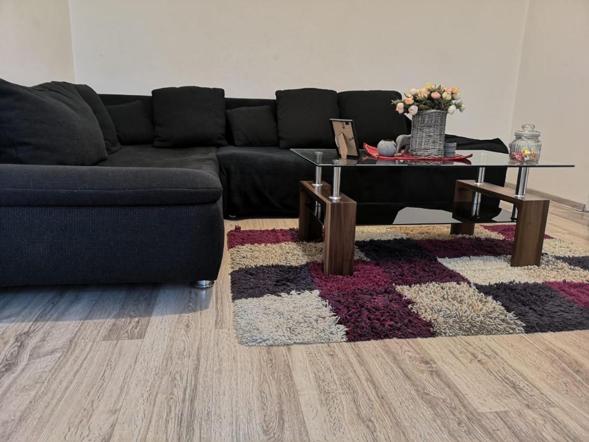 Appartamento Deea Apartament Craiova Esterno foto